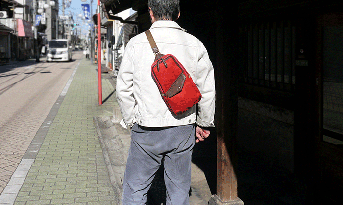 �{�f�B�[�o�b�O�E�����Y�E�����V�����_�[�E��