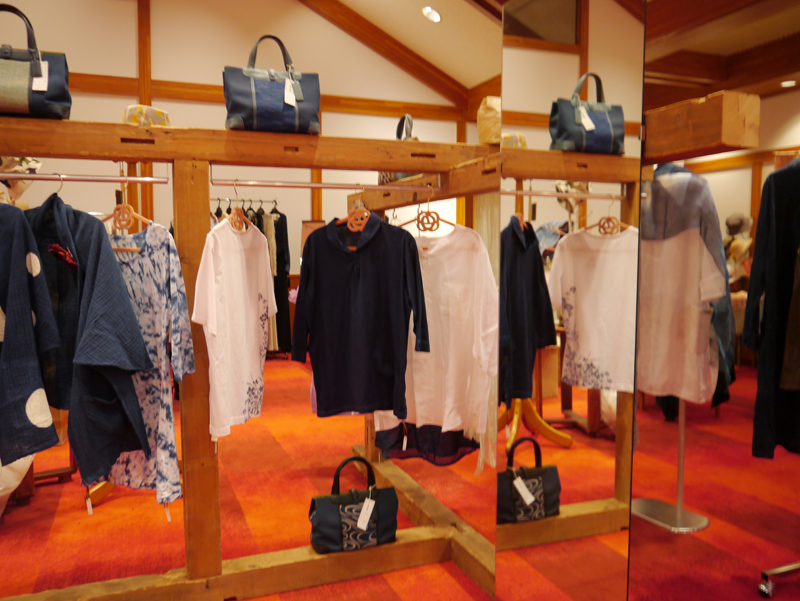 �����z�e���@�Íނ��g�����ؑg�݂̃f�B�X�v���C