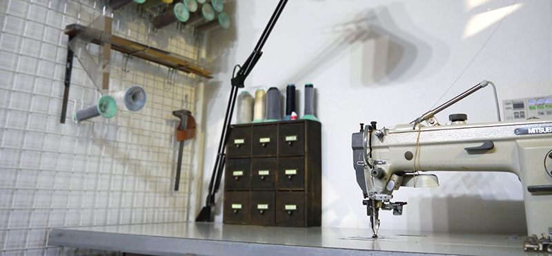 �o�b�O�̃J�X�^���I�[�_�[�A�t���I�[�_�[�ɉ����A�����b�g����̃I���W�i���o�b�O�̃f�U�C���E�ʎY�������Ă��܂��B