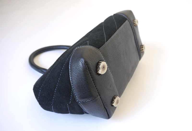 ���̊p�̒�e